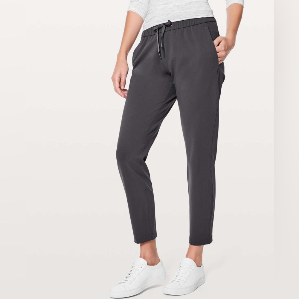 Lululemon On The Fly  Sweatpants 27” Size 2